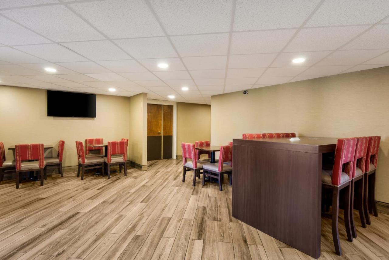 Comfort Inn Virginia Horse Center Lexington Bagian luar foto