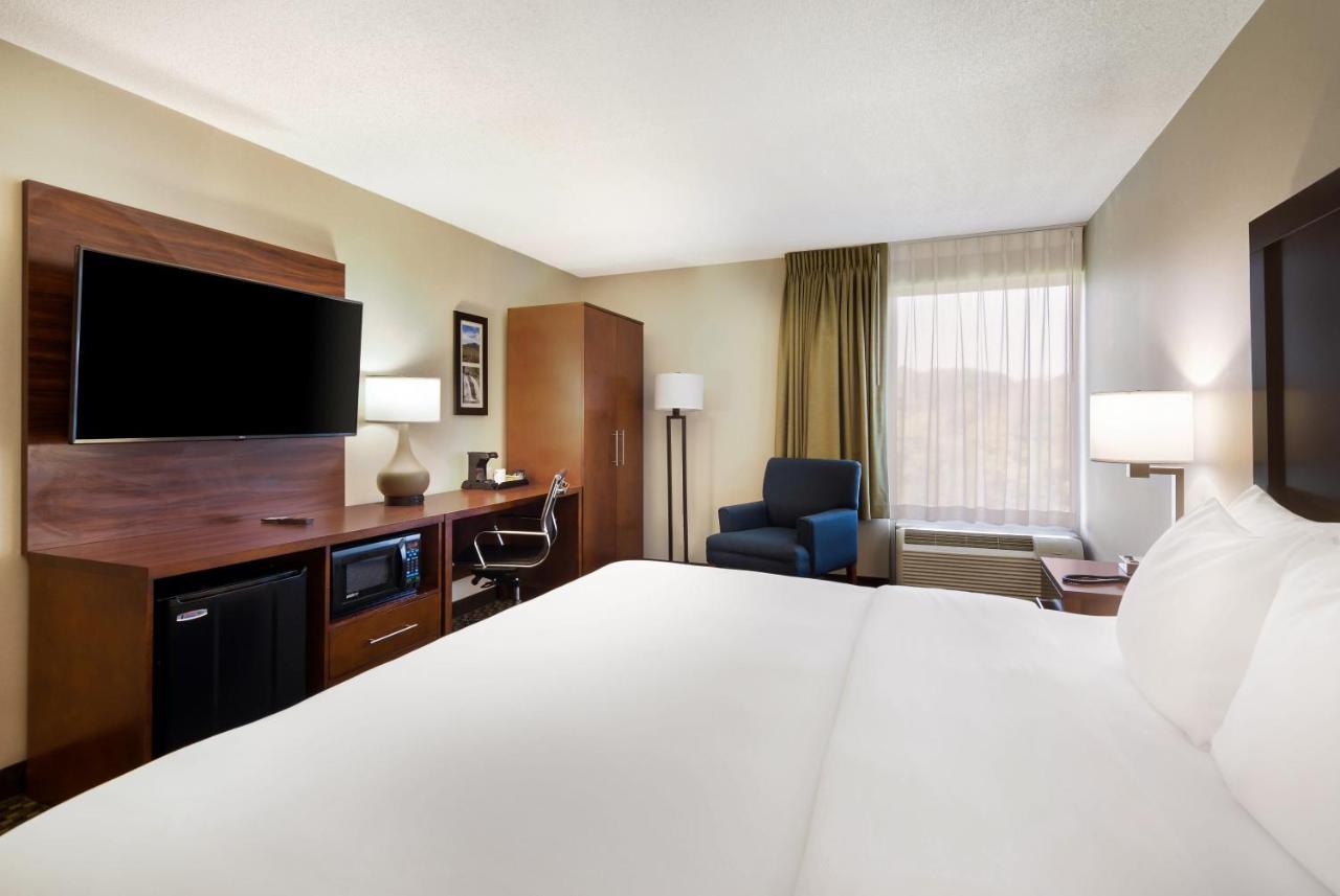 Comfort Inn Virginia Horse Center Lexington Bagian luar foto