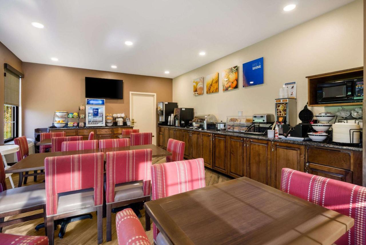 Comfort Inn Virginia Horse Center Lexington Bagian luar foto